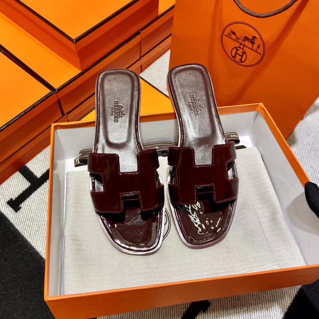 에르메스 올수공 오란 슬리퍼 샌들 페이던트 35